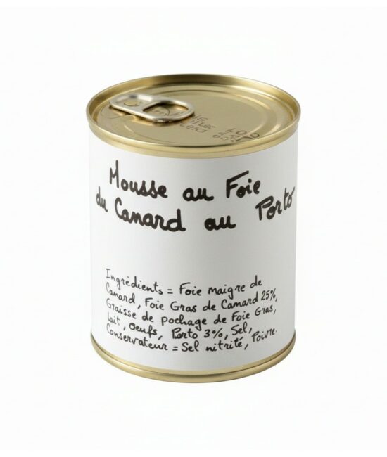 Burken med Manoir Alexandre Mousse de Canard au Foie Gras (130g), med handskriven etikett som visar ingredienser och "Mousse au Foie de Canard au Porto".